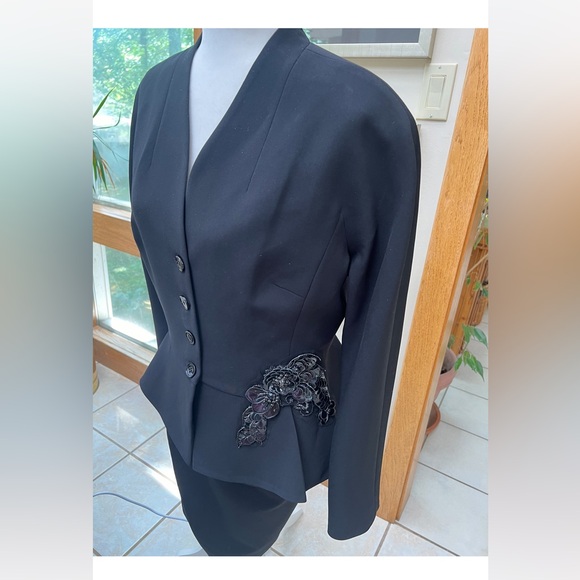 Black Rickie Freeman for Teri Jon size 12 cocktail suit - Picture 2 of 14